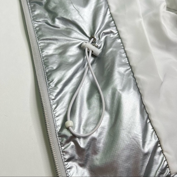 Lauren Active Ralph Lauren Performance Silver Metallic Drawstring Waist Vest - Picture 13 of 17